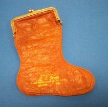 Novelty purse: L. O. Groth, Brownton, MN