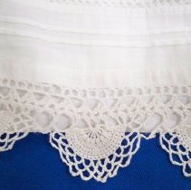 Slip lace detail