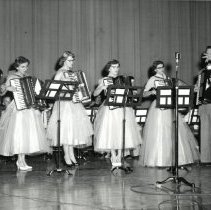 Chris Kober & students in recital concert