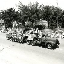 Hutchinson Water Carnival parade-Chris Kober' Hutchinson Music Center