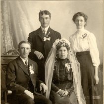 Henry & Amanda (Prieve) Tews