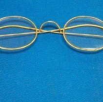 Gold Wire rimmed eyeglasses