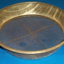 Tin flour sifter/sieve