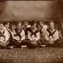 1919 Hutch High School girls Basketball team