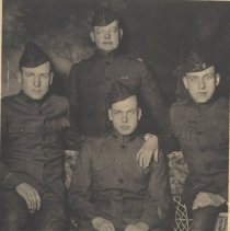 Four World War I service men