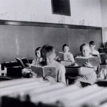 District 11, Children Reading