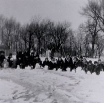 District 11, Children Playing in Snow