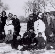 District 11 Children with Snowmen