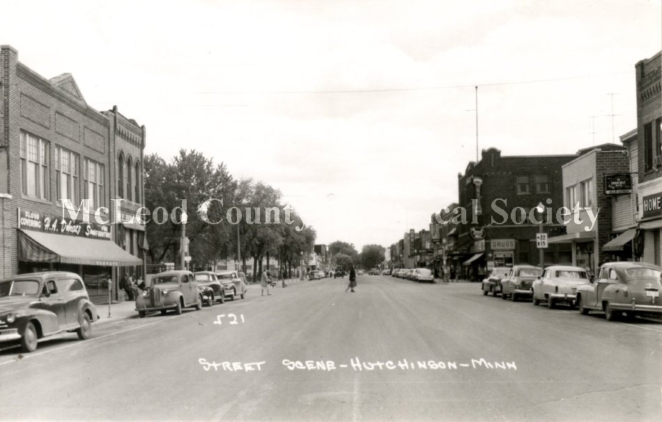 Postcard - Main Street, Hutchinson, MN