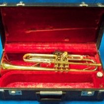 B-flat Trumpet and case