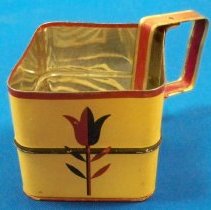 Novelty two cup sifter