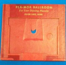 Novelty calendar holder