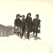 Snowbank & children, 1924 snowstorm, Hutchinson, MN