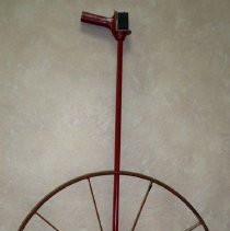 Surveyor's measuring wheel