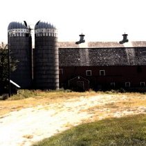 Roland Mattsfield barn