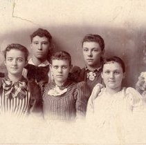 Hutchinson, MN Class of 1895 Girls