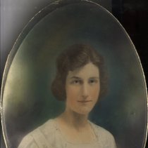 Muriel Ethelyn Stockdill McIntire c.1921