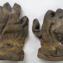 Fireman's gloves