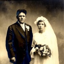 Fred & Adelia Knick Winterfeldt, 1915