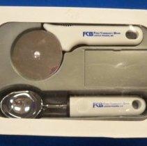 Novelty ice cream scoop and pizza cutter set