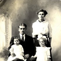 Grover & Mabel LeMaitre Finney family