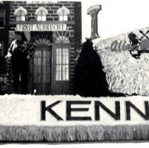 Hutchinson Water Carnival float, c.1949