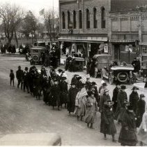 Hutchinson, MN Victory Day Parade