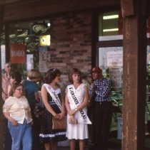 1980 Hutch Water Carnival/Laurie Yerks, Tammy Eggert