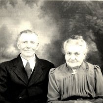 Andrew & Annie Christensen Anderson, 1939