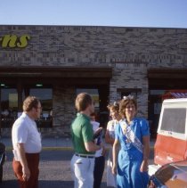 1981 Hutch Water Carnival/candidates talking with Commodore Steve Graff