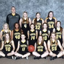 2015-2016 HHS girls' basketball team