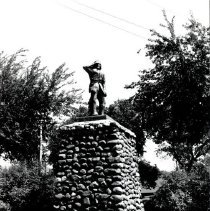 Little Crow statue, Hutchinson, MN