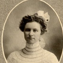 Dorothy Jacobson, HHS Class of 1903