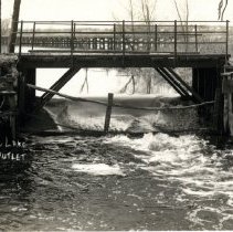 Winsted Lake bridges & outlet, Winsted, MN