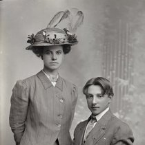 Young woman and man, E. Zierke, 1910