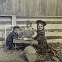 Herb Buck, Clara Gilbert, Jo Gilbert playing