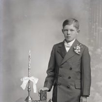 Johnnie Albers confirmation, 1911