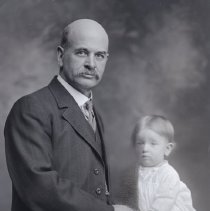 Dr. E. E. Barrett & child, 1910