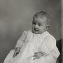 Dr. E. E. Barrett baby, 1910