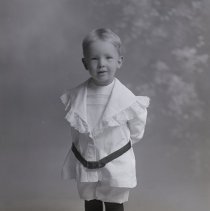 Son of Dr. E. E. Barrett, 1910