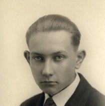 Arnold Klawitter, HHS Class of 1926