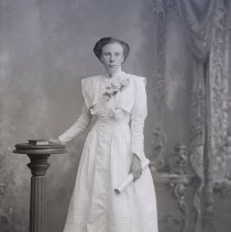 Emma Brelje confirmation, 1910