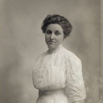 Olga Donner, graduation, 1910