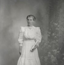 Maria Halverson, graduation, 1910