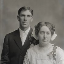Lewis Hanson & Dora Peik wedding, 1911