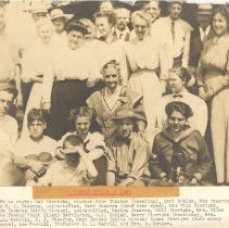 Hutchinson, MN Men Women & Children 1905