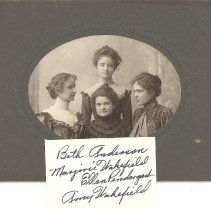 Hutchinson, MN Women