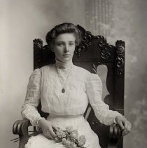 Golda Hilts, 1910 graduation