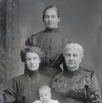 Four generation photograph, c.1911