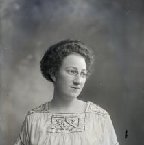 Elsie Paine, 1911